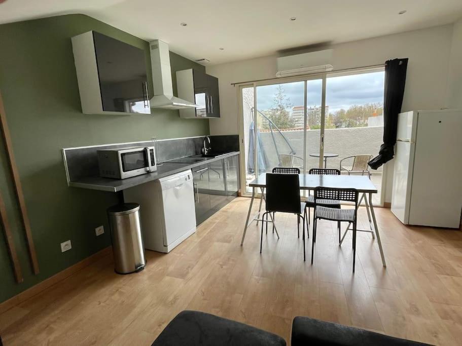 Duplex Avec Terrasse Et Parking Daire Perpignan Dış mekan fotoğraf